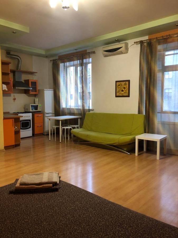 Квартира-Студия На Котляра Harkiv Dış mekan fotoğraf